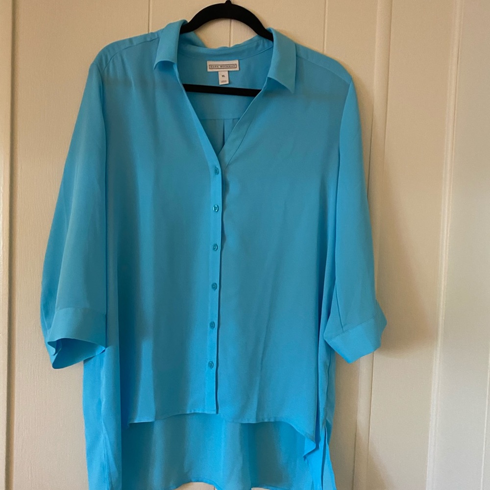 Dana Buchman Beautiful chiffon blouse, high-low